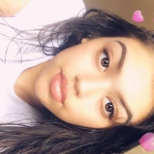 Meet your Posher, Nathaly